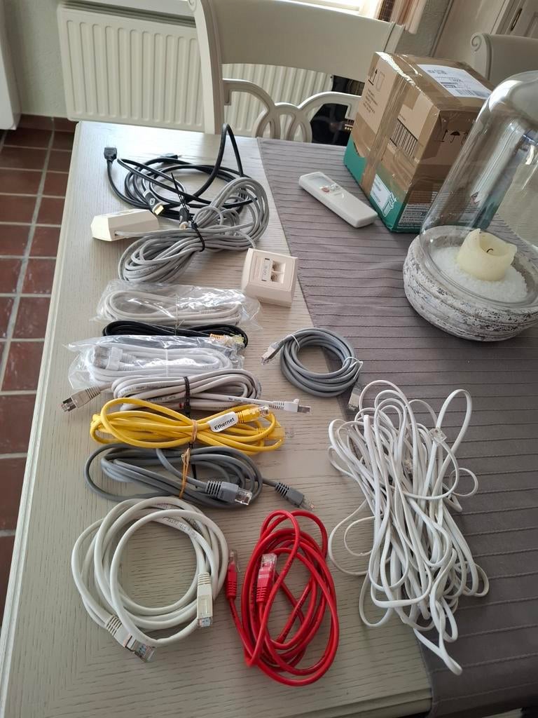 Kabels voor internet.. scartkabels. Telefonie, Enlèvement