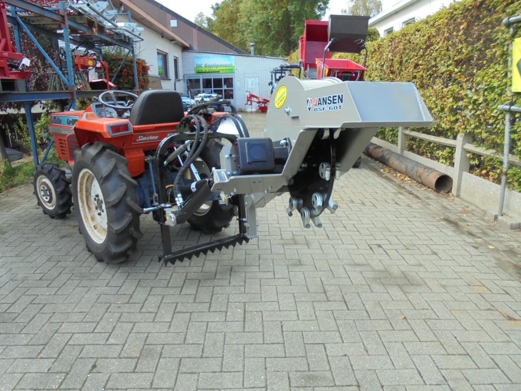 Stronkenfrees op PTO, Ophalen, Akkerbouw