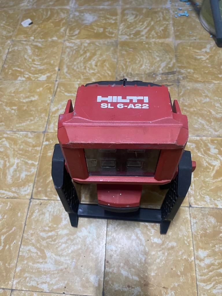 HILTI SL 6 - A22 led bouwlamp, Doe-het-zelf en Bouw, Ophalen of Verzenden, Zo goed als nieuw, Lamp