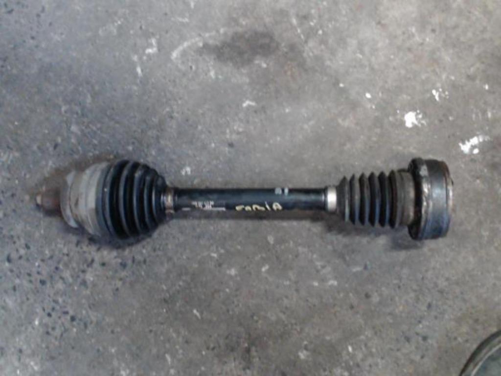 Cardan gauche Skoda Fabia 2 1.4TDI 51Kw 2008-2010 LP/13892, Ophalen of Verzenden, Gebruikt, Skoda