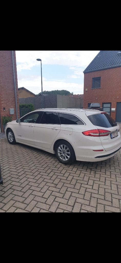 Ford Mondeo SW hybride, Enlèvement