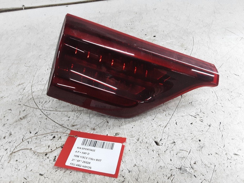 PANNEAU ARRIÈRE GAUCHE AVEC LAMPE Kia Sportage (QL), Kia, Info@kia.de, Utilisé, Theodor-Heuss-Allee 11
60486  Frankfurt am Main, DE