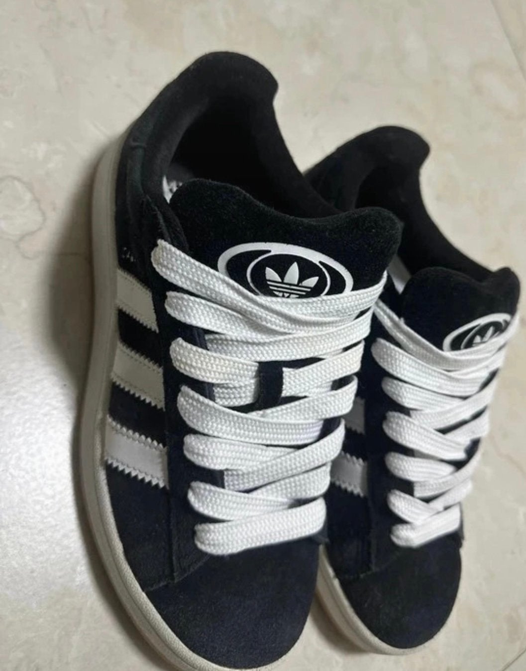 Adidas campus 38,5, Kleding | Heren, Wit, Ophalen of Verzenden, Sneakers, Gedragen