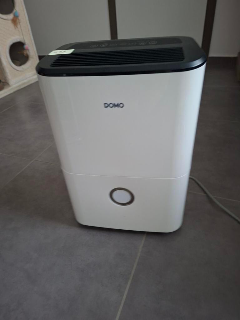 Krachtige ontvochtiger van Domo, Elektronische apparatuur, Ophalen, Zo goed als nieuw, Luchtontvochter