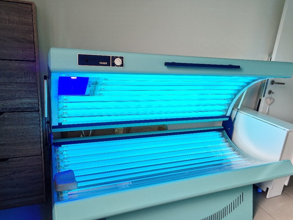Zonnebank die perfect werkt, Elektronische apparatuur, Ophalen, Gebruikt, Zonnebank dubbelzijdig, 15 lampen of meer