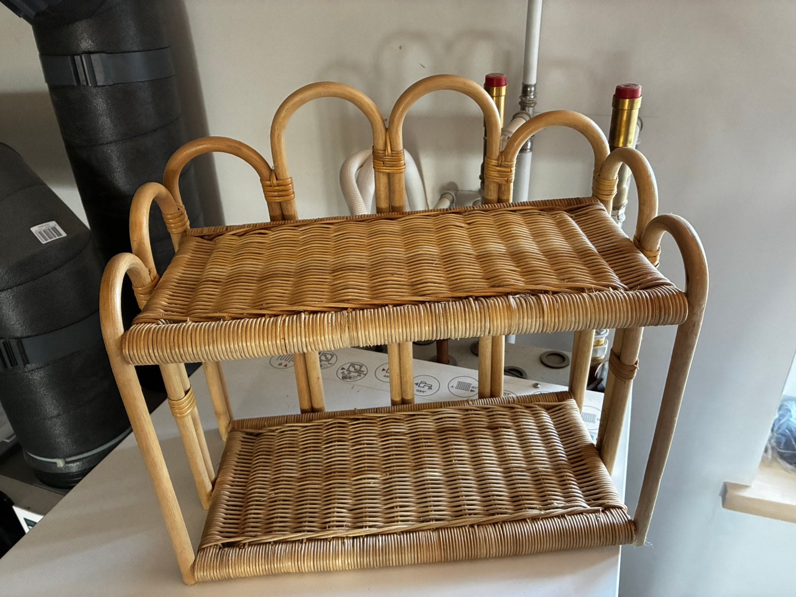 Rieten hangnachtkastjes, Huis en Inrichting, Ophalen, Zo goed als nieuw