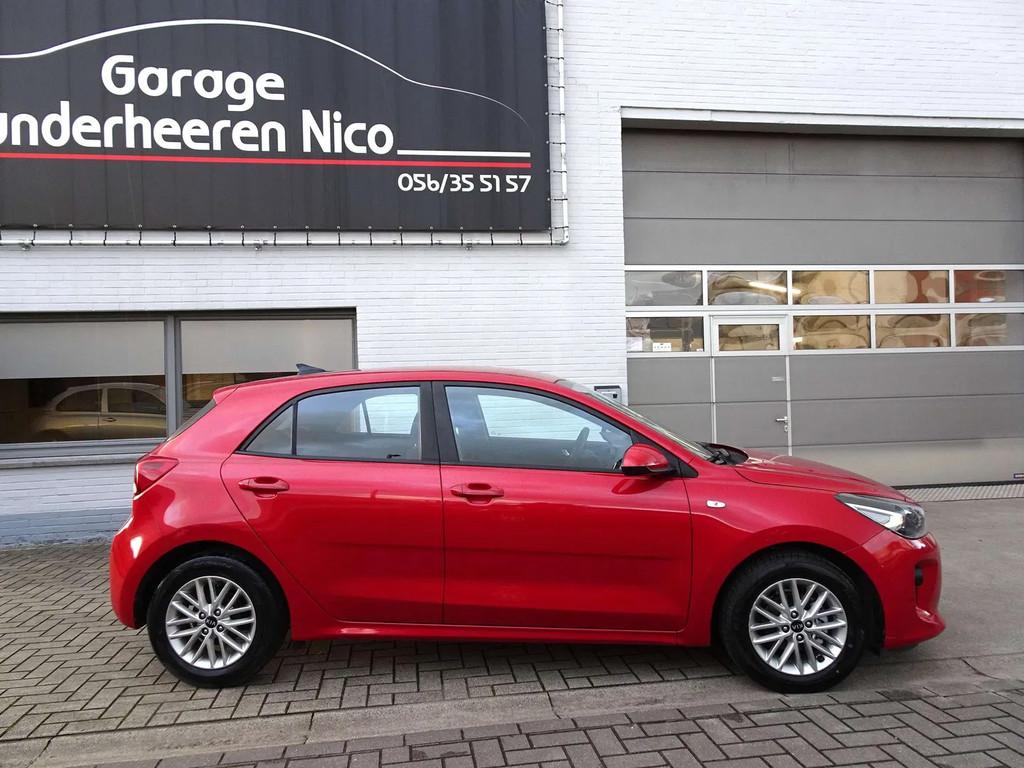 Kia Rio 1.2i 5d. Fusion CAMERA,CARPLAY,NAVI,BLUETH,AIRCO, Rouge, Euro 6, Entreprise, https://public.car-pass.be/vhr/28142d3f-7a98-4a54-8478-e89b0cda2486
