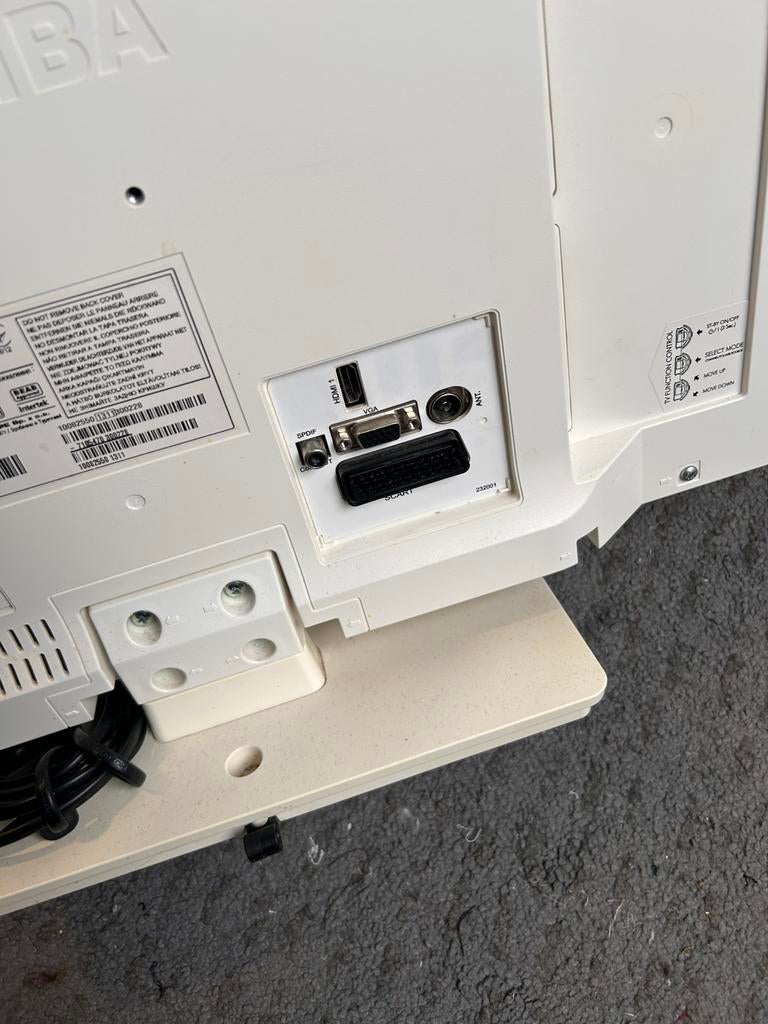 Petite TV télé Tochiba  blanche 24 pouces, TV, Hi-fi & Vidéo, 40 à 60 cm, Enlèvement, Utilisé, LED