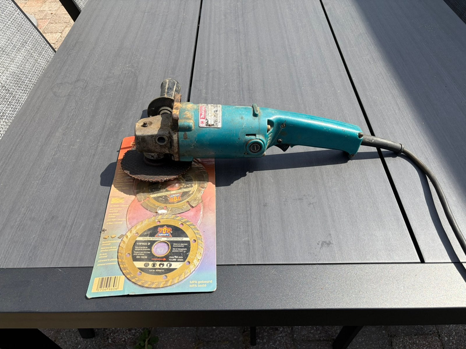 Makita haakse slijper, Ophalen, Gebruikt