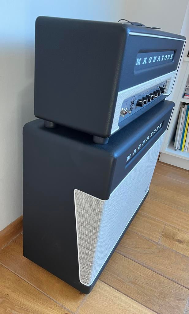 MAGNATONE SUPER 59 M80 AMPLI + CAB, Musique & Instruments, Amplis | Basse & Guitare, Enlèvement, Comme neuf