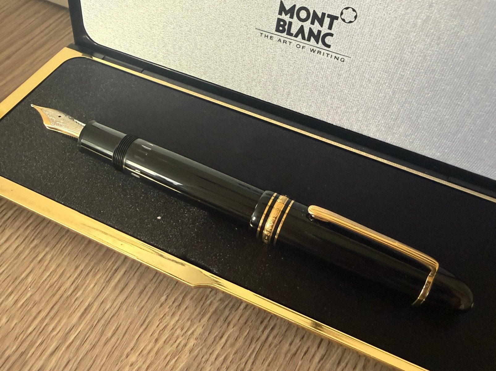 MONTBLANC 149 MEISTERSTUCK 14K GOUD PUNT NIEUW, Verzamelen, Pennenverzamelingen, Ophalen of Verzenden, Zo goed als nieuw