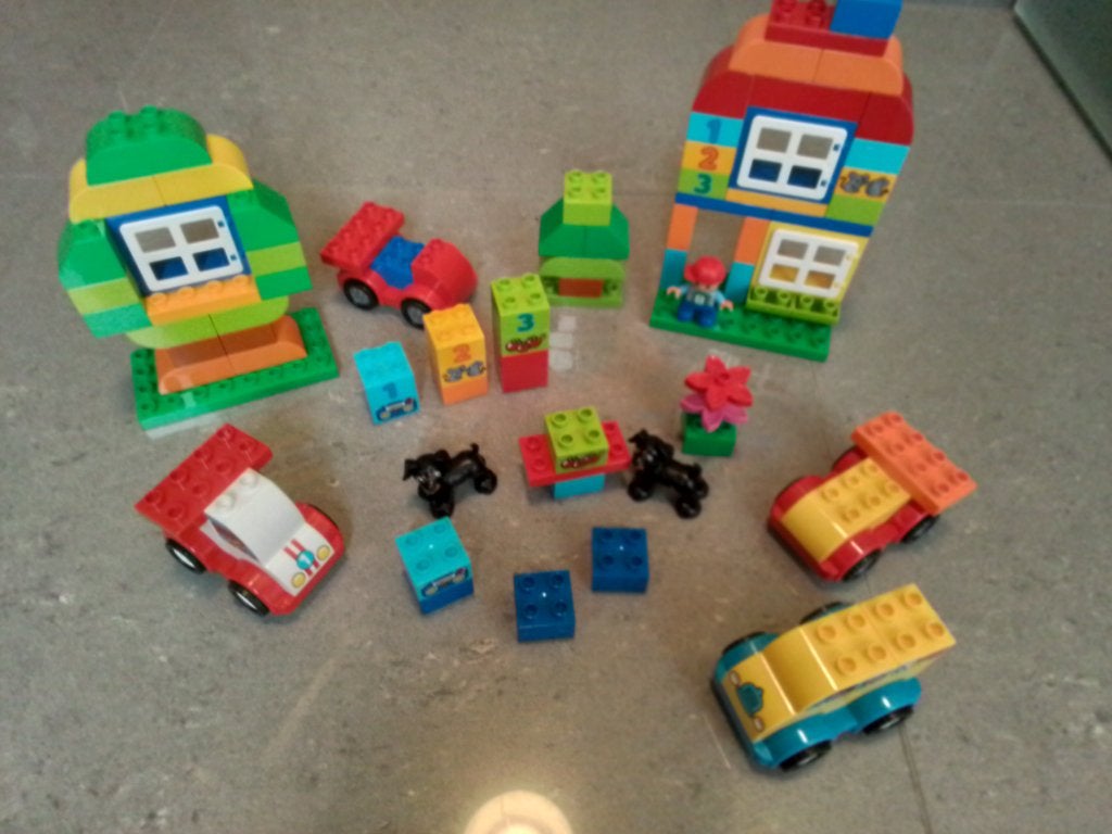 Duplo set bouwset + racewagen + bus, Ophalen, Zo goed als nieuw, Compleet, Duplo