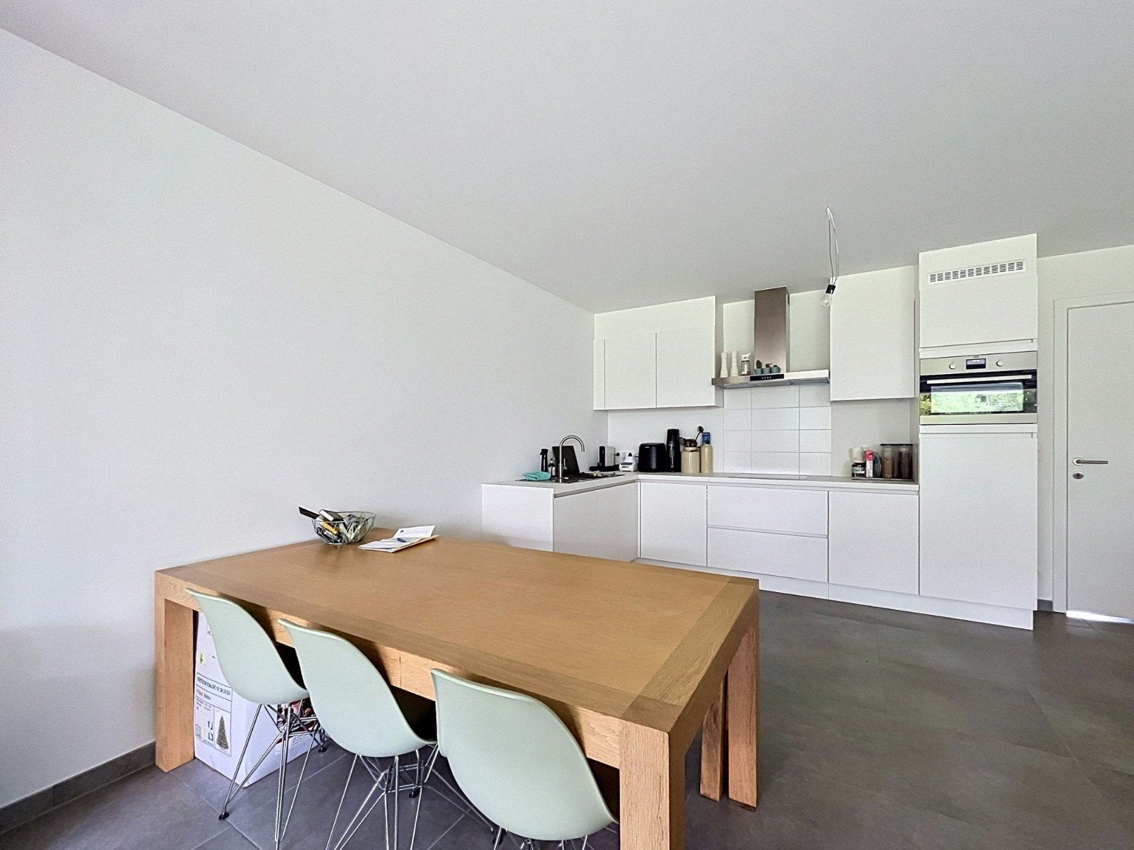 Massief eiken eettafel (+ gratis bank en 3 stoelen), Ophalen, Eikenhout
