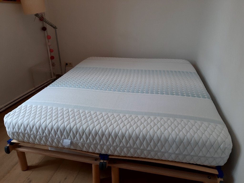 Visco-elastisch matras van hoge kwaliteit, Huis en Inrichting, Slaapkamer | Matrassen en Bedbodems, Ophalen, Tweepersoons, Zo goed als nieuw