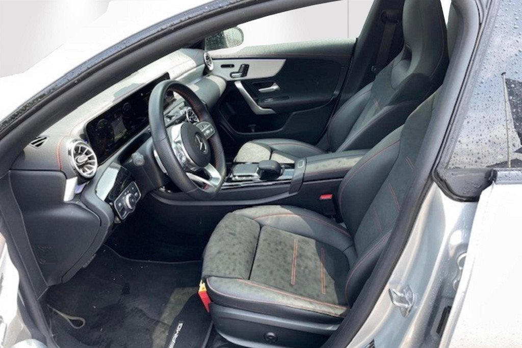 Mercedes-Benz CLA Shooting Brake CLA 250 e AMG Line, Auto's, Mercedes-Benz, CLA, Stof, Gebruikt, 16 kWh