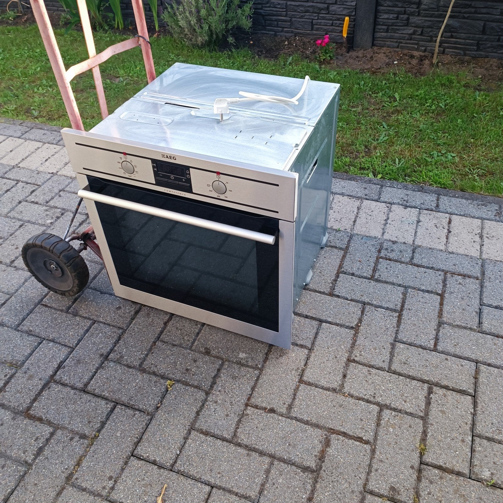 Inbouw Elektrische oven van AEG.


Het werkt prima, er zit a, Elektronische apparatuur, Ovens, Ophalen, Inbouw, AEG, Oven
