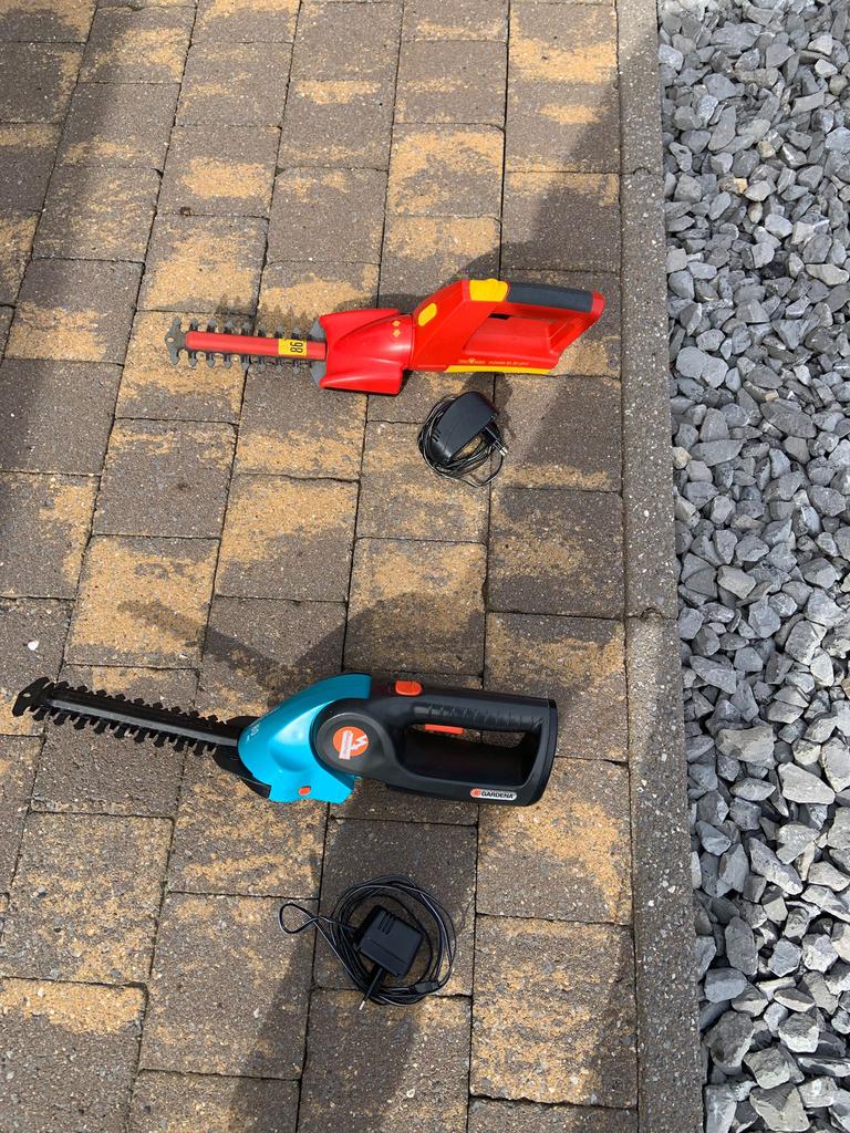 2 Buxusscharen te Tielt-winge, Enlèvement, Comme neuf
