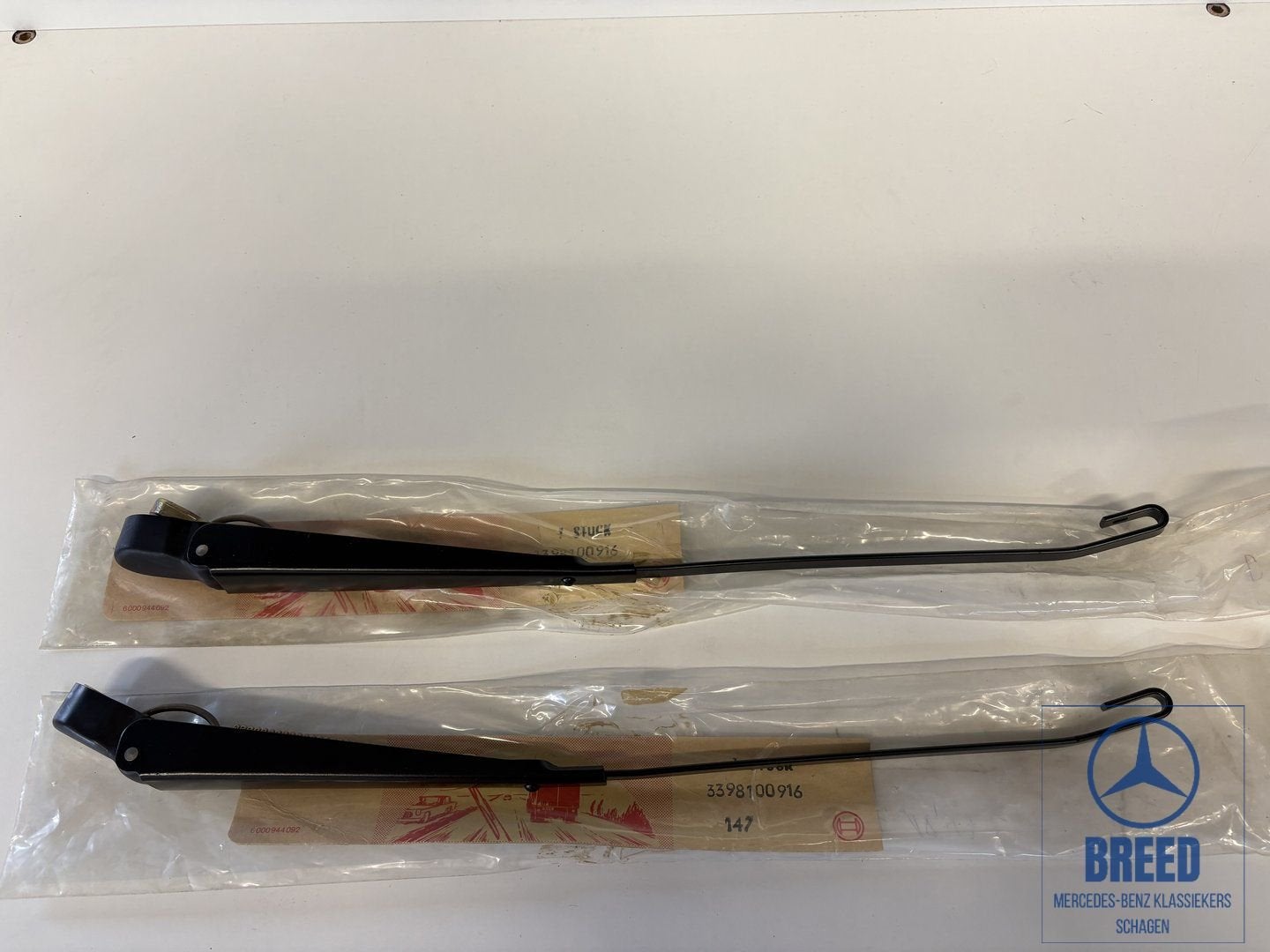 NOS Wisserarm L+R voor Mercedes-Benz T2 O309 etc., -, Nieuw, Ophalen of Verzenden, -