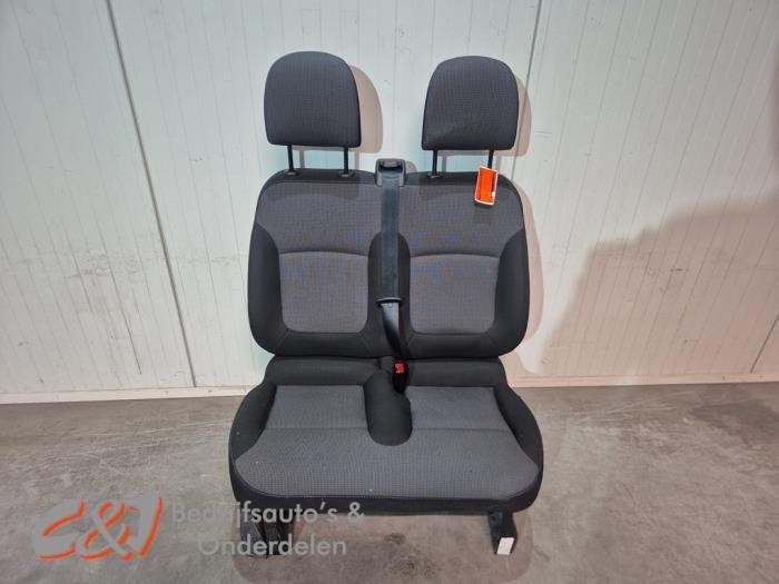 Bank rechts-voor van een Renault Trafic, Gebruikt, -, Renault, -