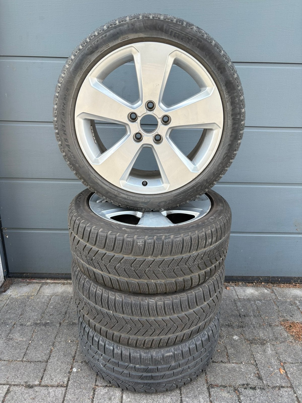 Velgen Audi a3 17inch met banden, Ophalen, Banden en Velgen, 17 inch, Winterbanden