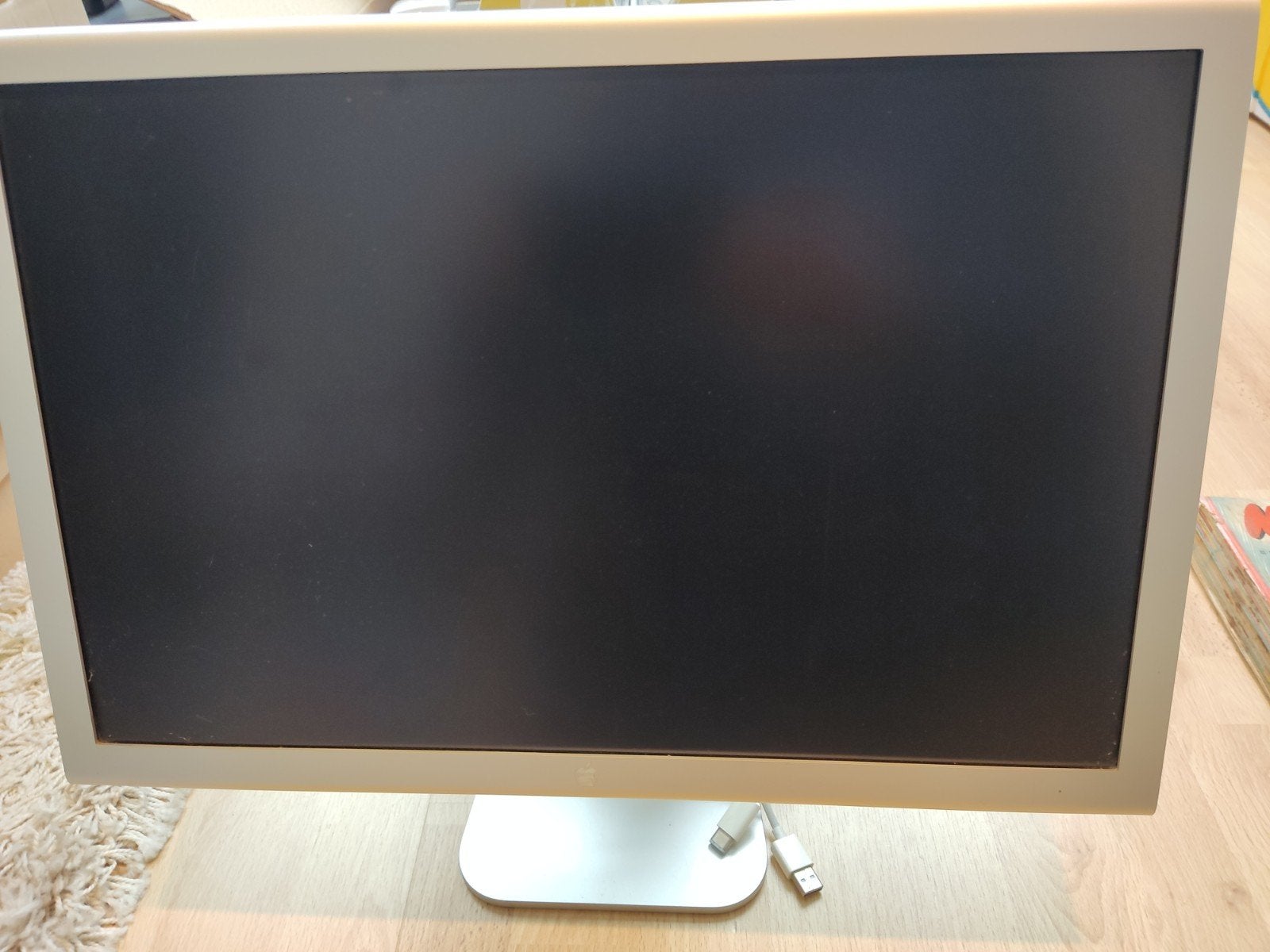 Apple 20 inch cinema display, Ophalen