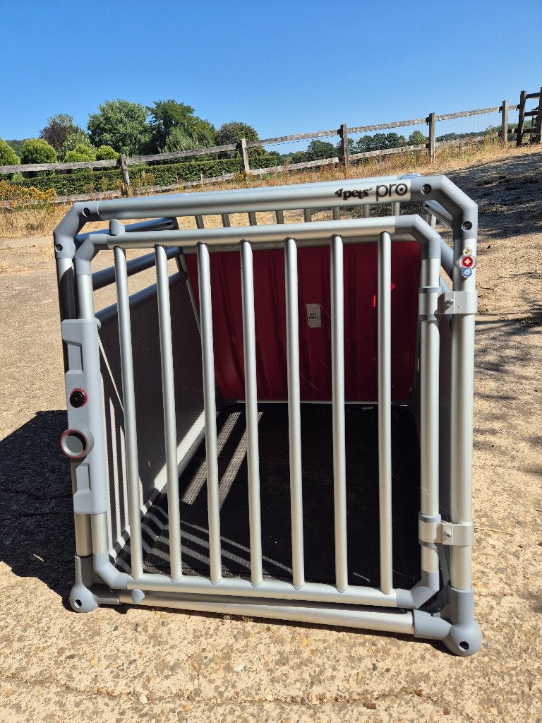 hondenbenches, Dieren en Toebehoren, Ophalen, Zo goed als nieuw