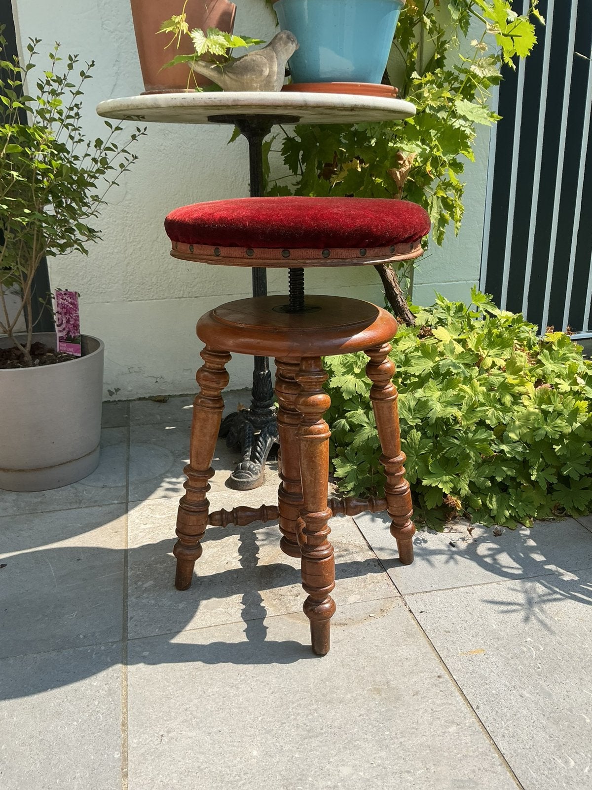 Ancien tabouret de piano, Enlèvement, Réglable en hauteur, Utilisé, Bois