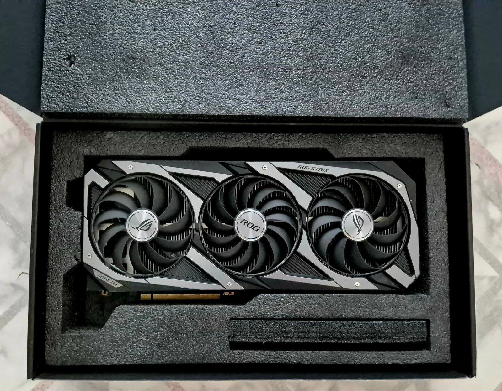 Asus ROG Strix RTX 3070 - Défaut, Informatique & Logiciels, GDDR6, PCI-Express 4, Enlèvement, Ne fonctionne pas