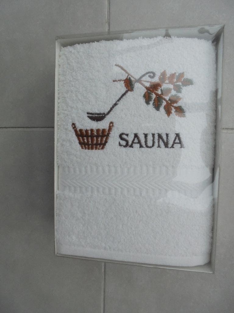 nieuw cadeaudoosje handdoek sauna enz..uit te kiezen, Enlèvement ou Envoi, Neuf, Serviette