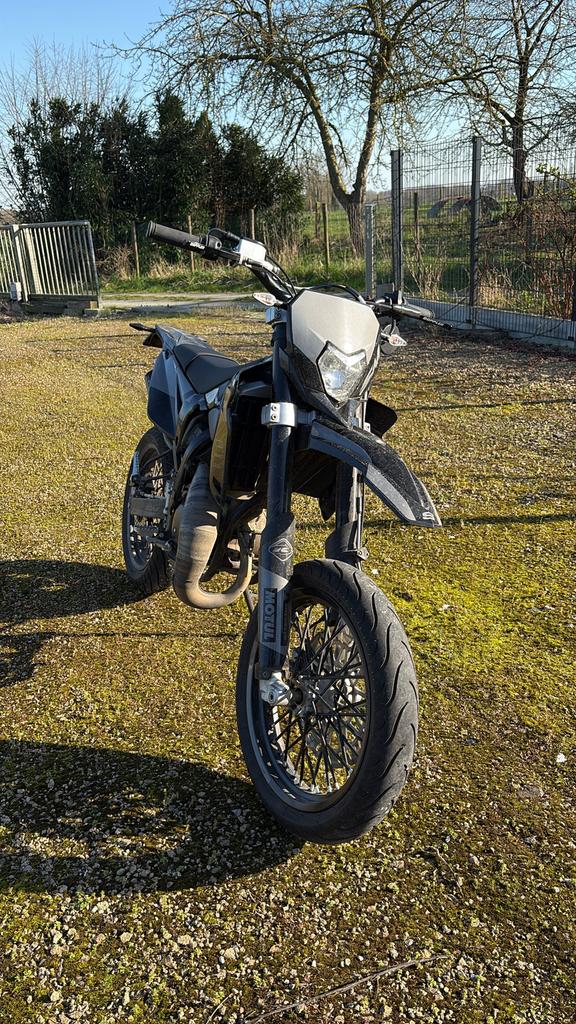 Scherco 500 SMRS Blackmoon 2023 Classe B, Vélos & Vélomoteurs, Comme neuf, Enlèvement, 50 cm³, Classe B (45 km/h)