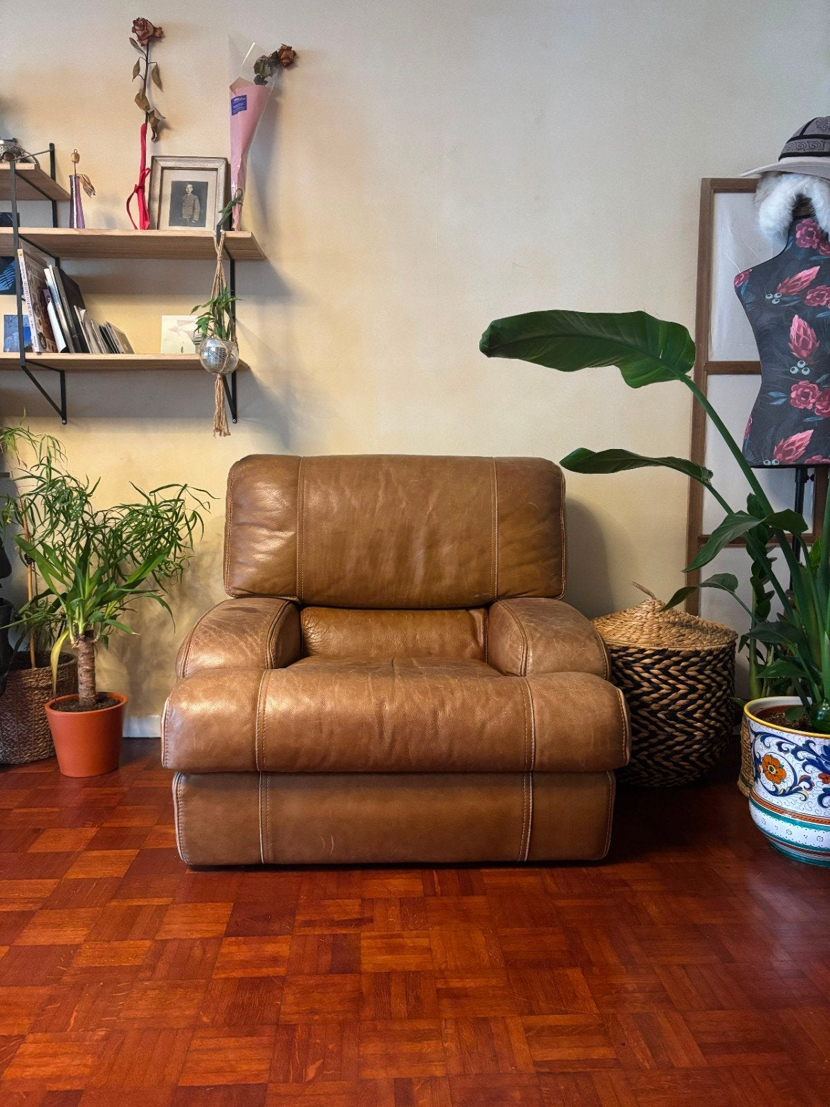 ️ Vintage leather sofa looking for a new home!, Ophalen, Gebruikt, Eenpersoons, Vintage/retro/classic