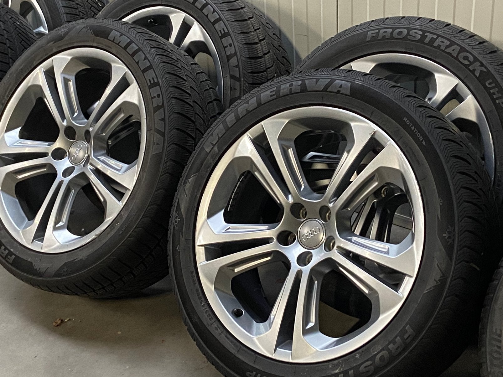 Jantes 20 pouces Audi Q5 ou Q7 d'origine avec pneus d'hiver, Autos : Pièces & Accessoires, Pneus hiver, Pneu(s), Enlèvement, Utilisé