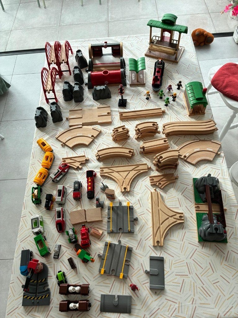 Brio treinbaan en toebehoren, Enlèvement, Comme neuf, Jouet à Rouler ou à Bascule