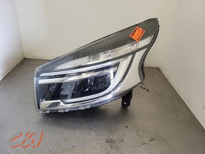 Koplamp links van een Renault Trafic, Gebruikt, -, Renault, -
