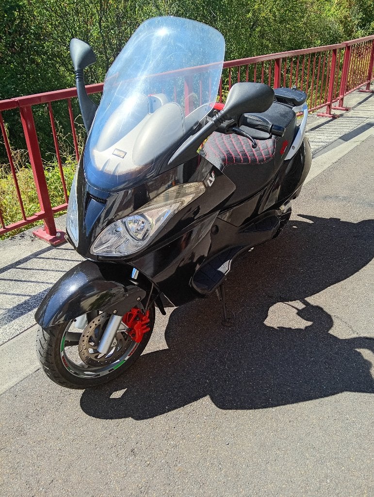 APRILIA ATLANTIC 400, Motoren, 400 cc, Scooter, Particulier, 12 t/m 35 kW