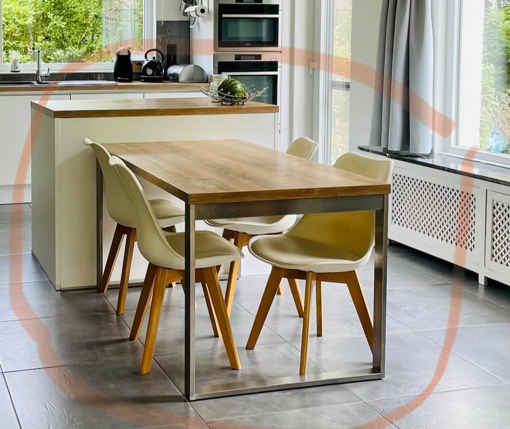 Tafel eik en metalen poten, Ophalen, Zo goed als nieuw