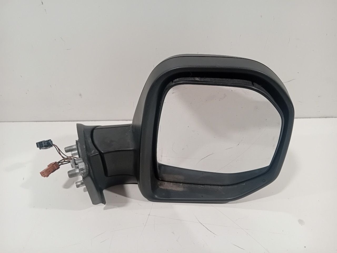 Spiegel buiten rechts elektrisch Peugeot Partner, Onderdelen@venauto.nl, Van der Ven Autorecycling B.V., Gebruikt, Ettenseweg 76, 4706 PB Roosendaal, The Netherlands