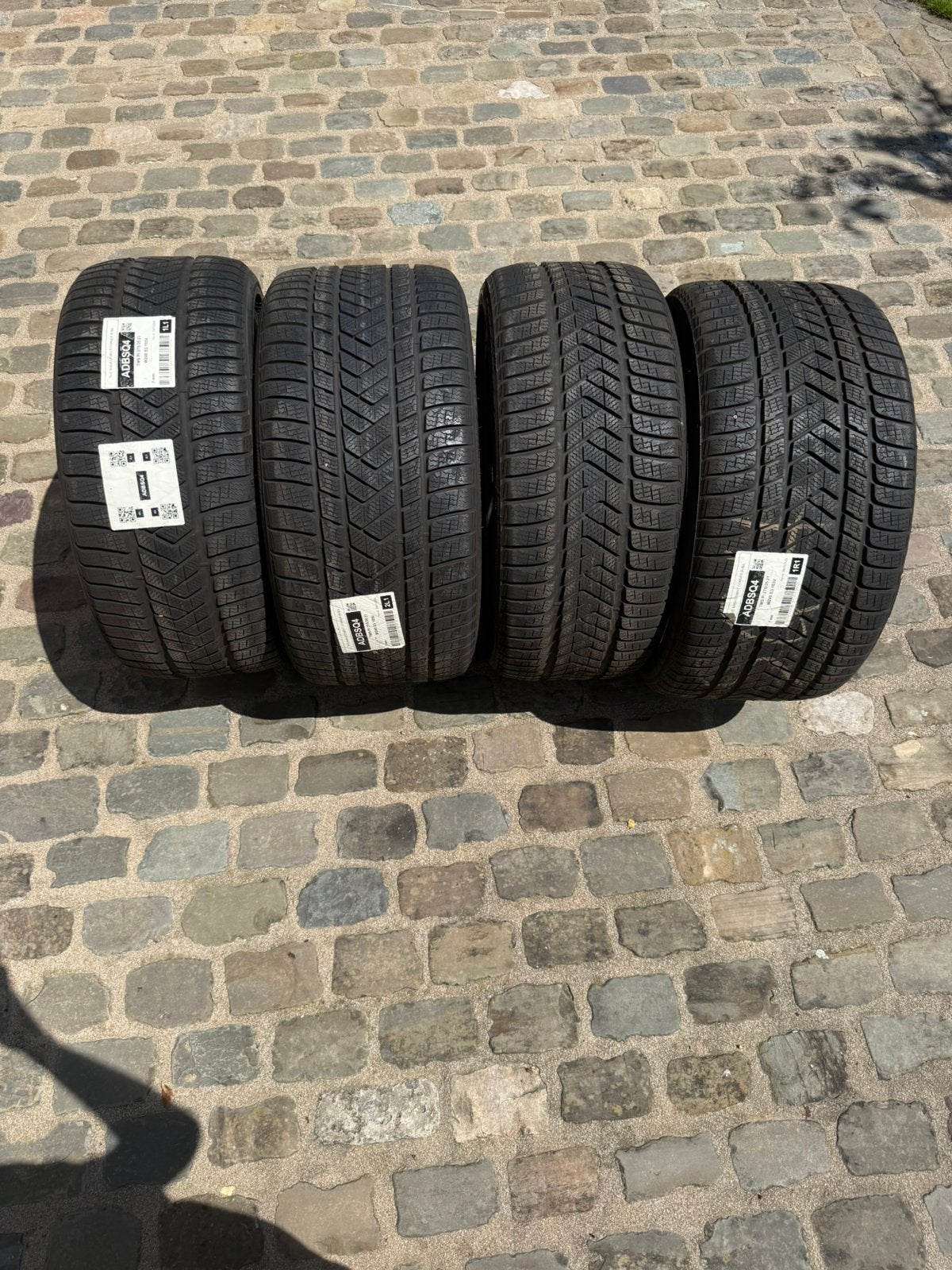 Porsche panamera Pirelli winterbanden 21 inch 7mm., Auto-onderdelen, Banden en Velgen, Ophalen, Gebruikt, 275 mm, Band(en)
