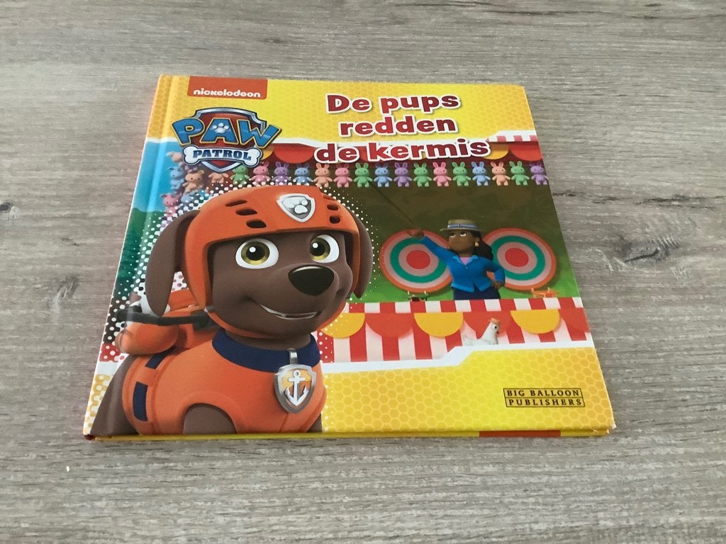 Livre de lecture Paw Patrol : The Puppies Save the Fair, Garçon ou Fille, Enlèvement ou Envoi, Spinmaster, Comme neuf
