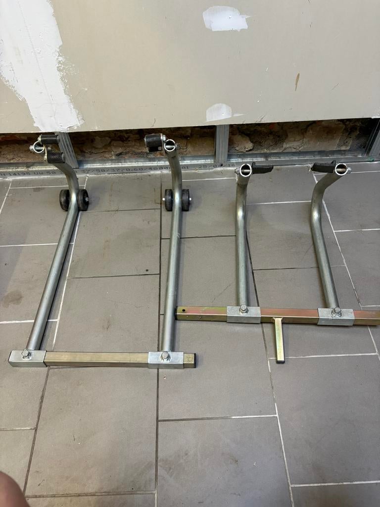 Universele Paddock stands, Ophalen