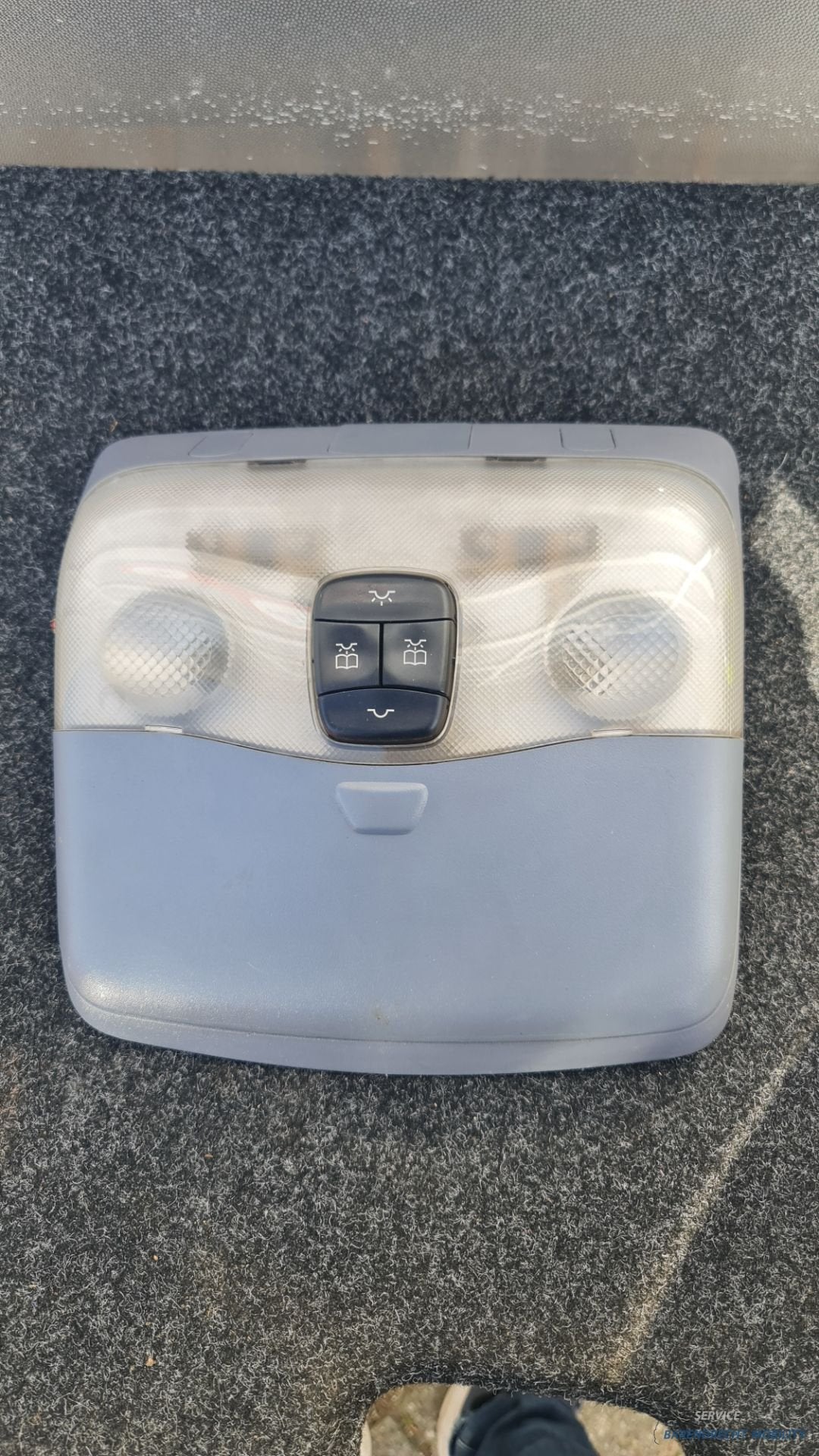 Luxe binnenverlichting V-klasse W638 Vito brillenhouder 6388, Gebruikt, Mercedes-Benz AG, Mercedes-Benz, Mercedesstrasse 120
70372  Stuttgart, DE