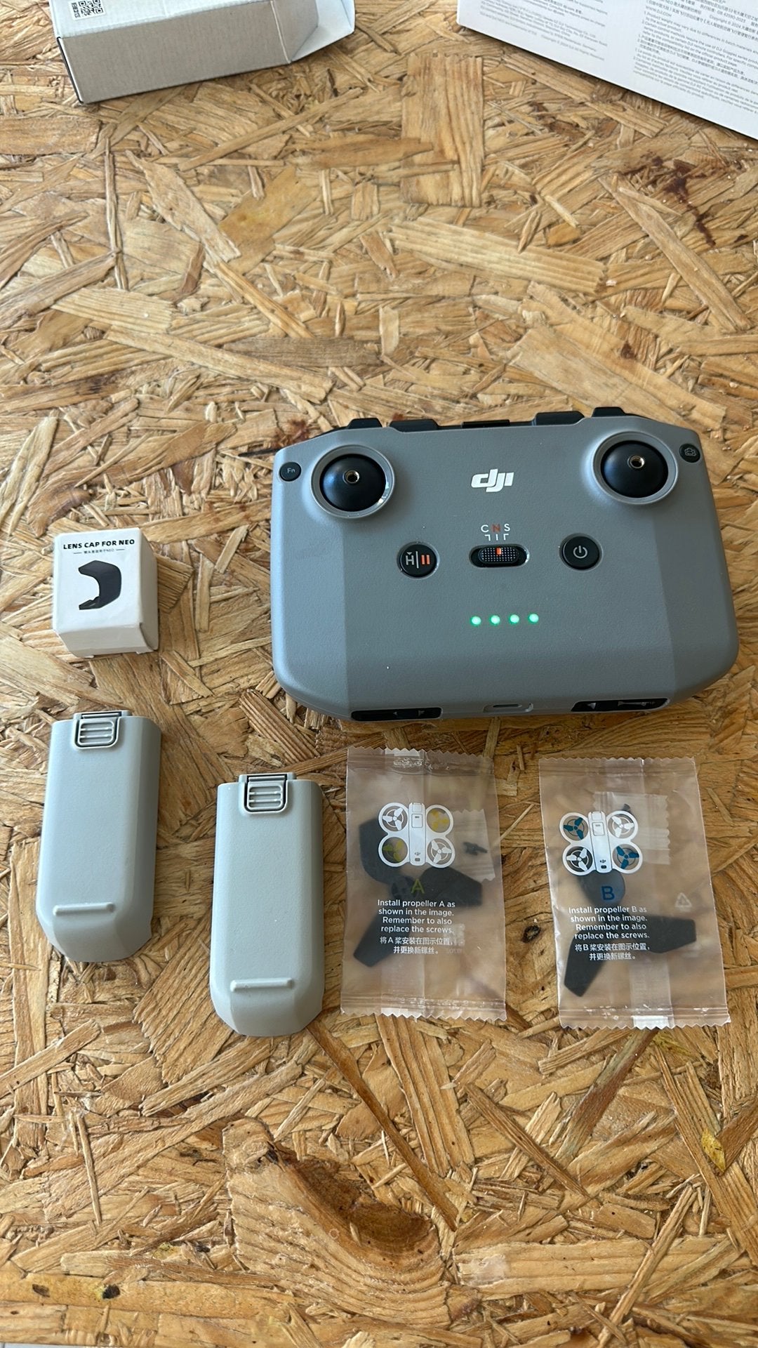 Dji RC N3 + 2 dji neo batterijen + neo propellors, Audio, Tv en Foto, Drones, Ophalen of Verzenden, Zo goed als nieuw, DJI