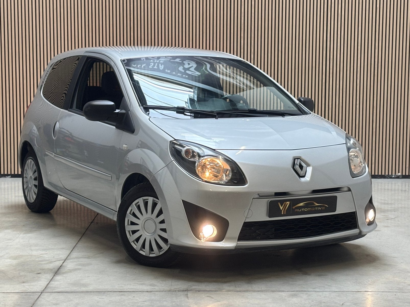 Renault twingo 1.2 benzine rip curl uitvoering, Autos, Entreprise, Boîte manuelle, Noir, Air conditionné automatique
