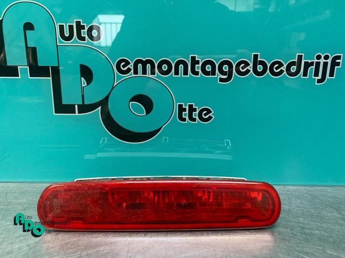 Feu de freinage supplémentaire centre d'un Fiat Doblo (Dobl, Autos : Pièces & Accessoires, Éclairage, Fiat, Utilisé, 3 mois de garantie