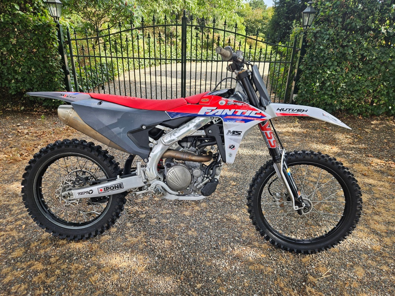 Yamaha YZF 250 4 temps 2025 Fantic XXF en parfait état ! 42, Entreprise, Occasion, Moto de cross, 250 cm³