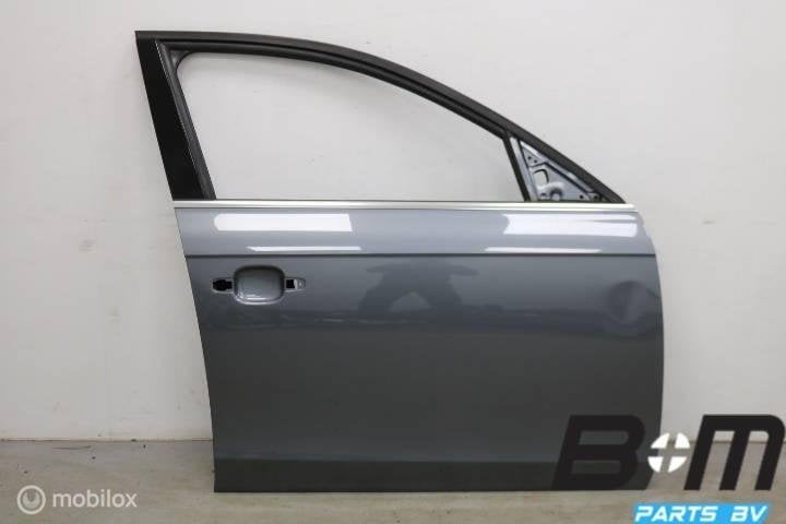 Portier rechtsvoor Audi A4 8K Avant LX7R 8K0831052J, Gebruikt