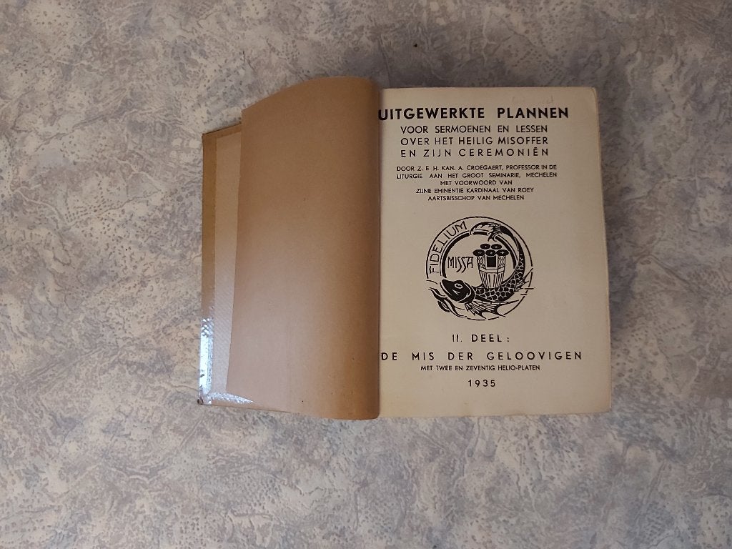 Godsdienst Christus Jezus Misoffer Semoenen Kerk Paus, Boeken, Godsdienst en Theologie, Ophalen of Verzenden
