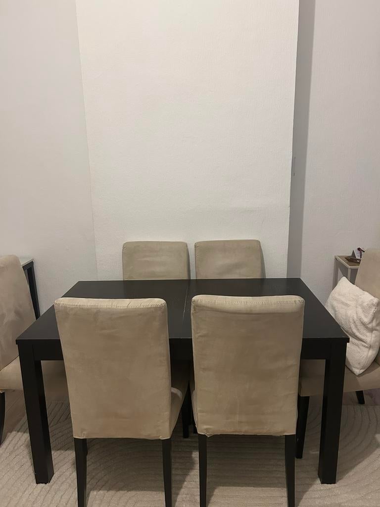 table à manger et chaises, Enlèvement, Utilisé