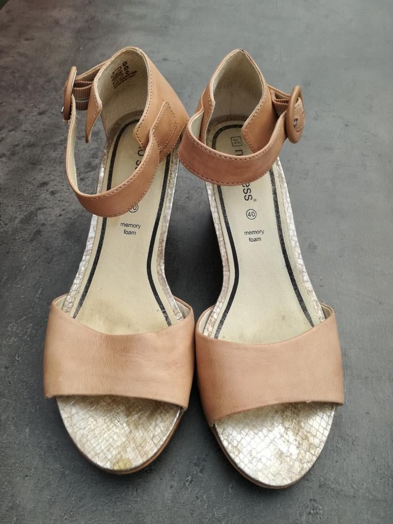 Sandales cuir no stress, Enlèvement