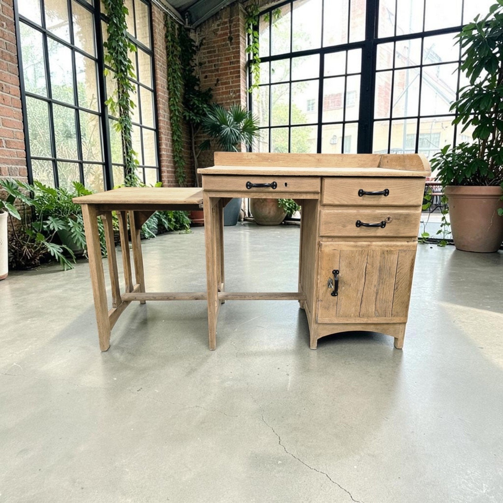 Vintage industrieel houten bureau / sidetable, Ophalen